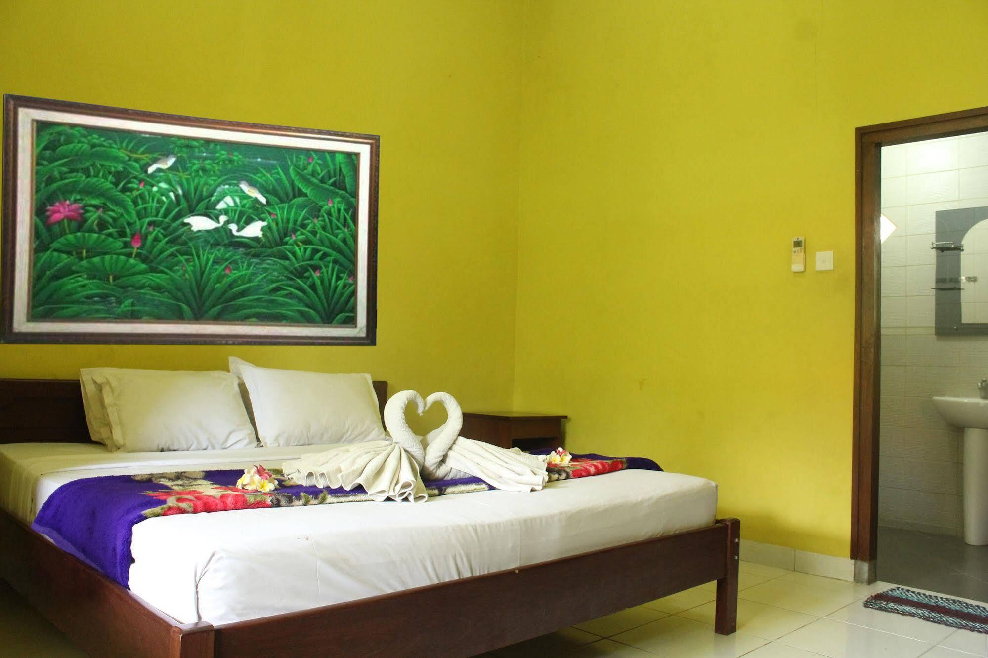 Berlian Inn Kuta Lombok Extérieur photo